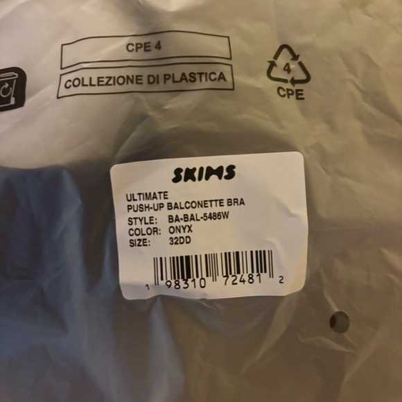 NWT – SKIMS (Size 32DD) Ultimate Balconette Push-Up Bra – Onyx - Picture 4 of 4